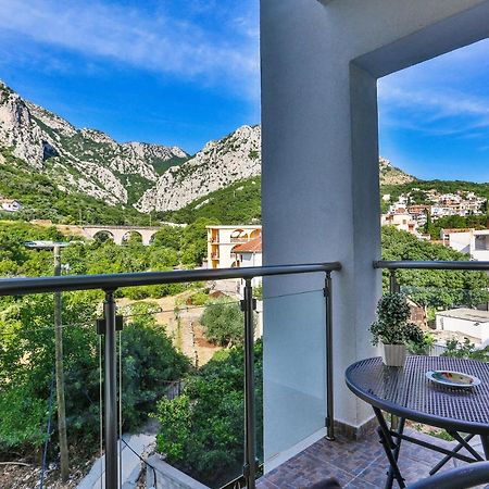 Luna Apartmani Сутоморе Екстериор снимка