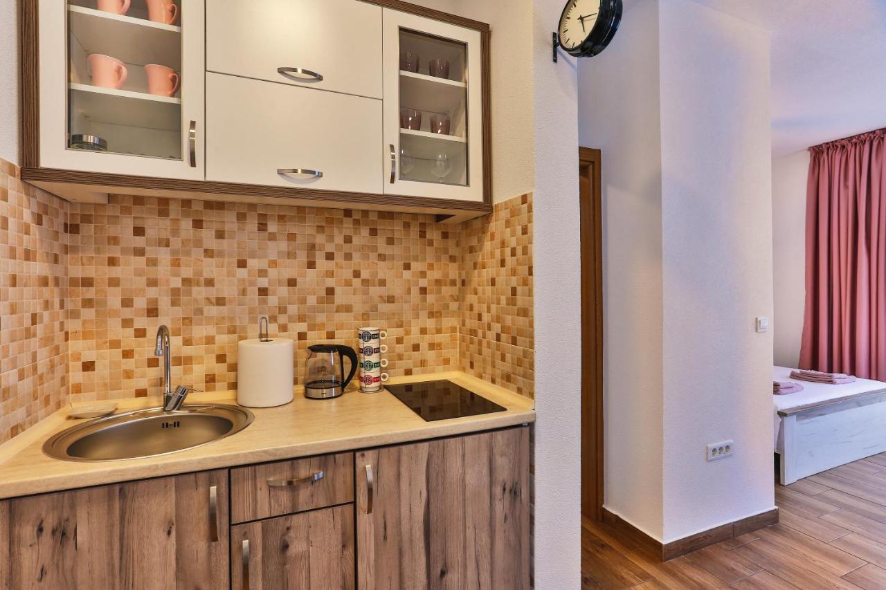 Luna Apartmani Сутоморе Екстериор снимка